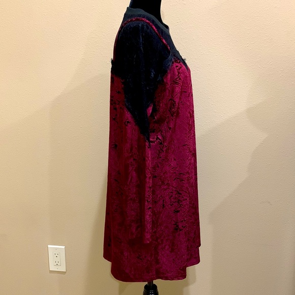 👗 🍷 Wine Velvet Dress 🍷 👗 - Picture 2 of 6